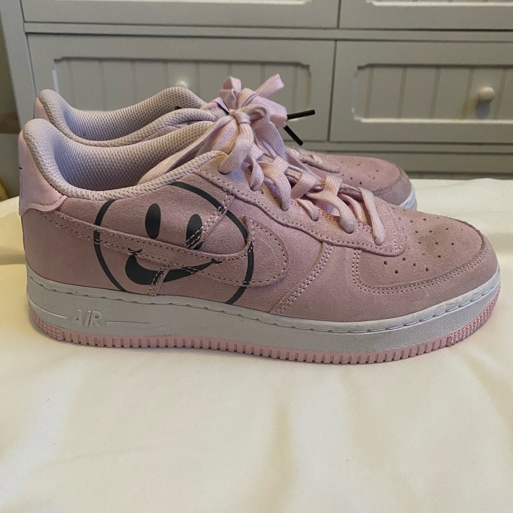 Nike Air “ Have a Nike Day “ size 5.5Y
